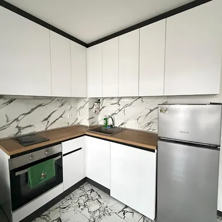 214th One Bedroom شقة